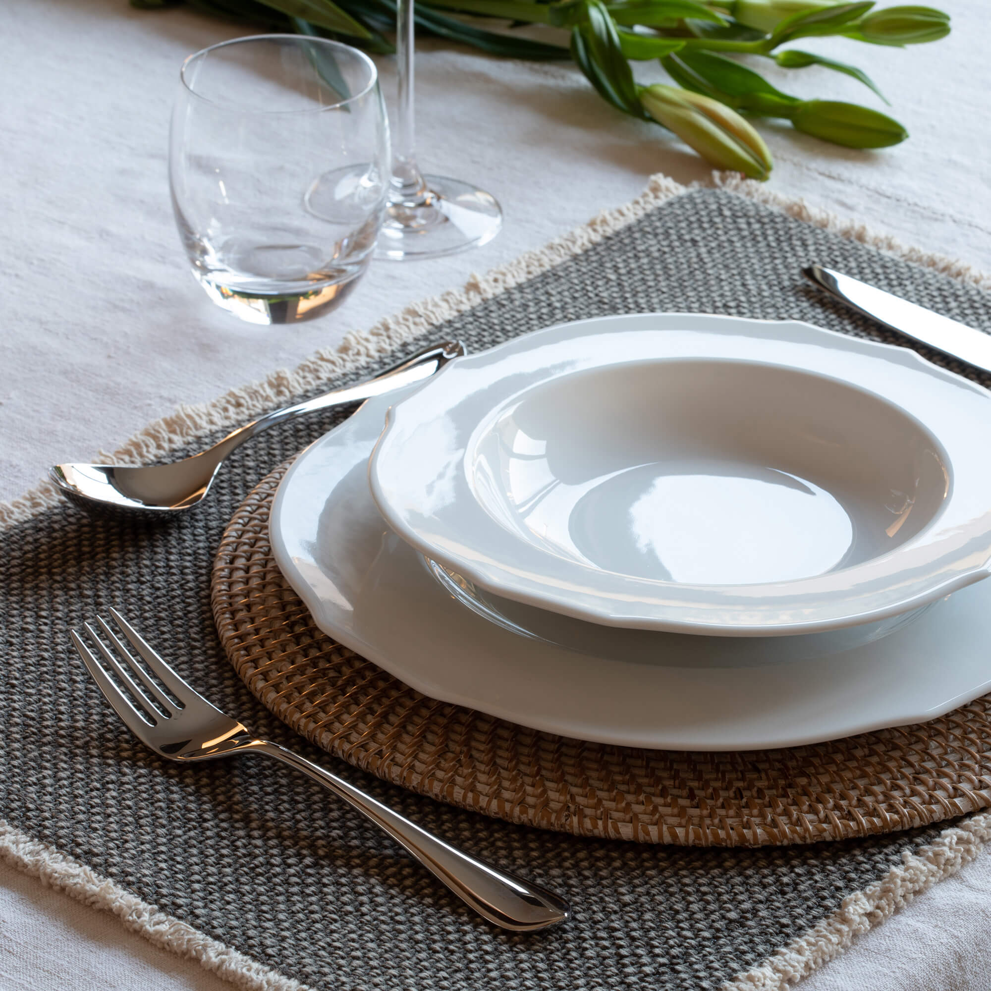 Quinton Bright Round Bowl Soup Spoon - Image 4