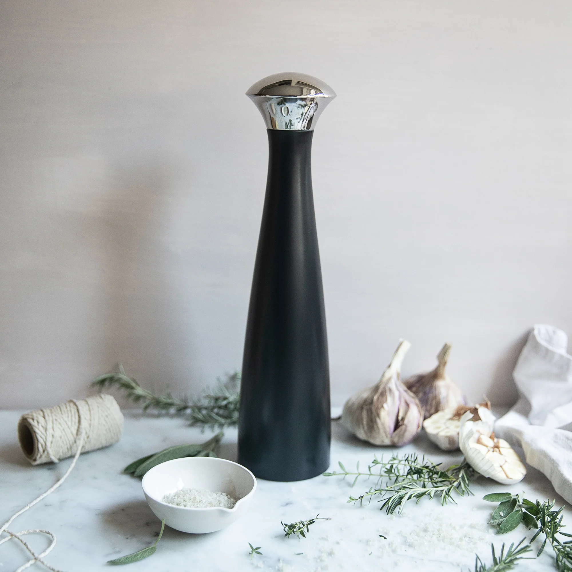 Signature Utensil Stand Set with Signature Large Black Pepper Mill - Image 4